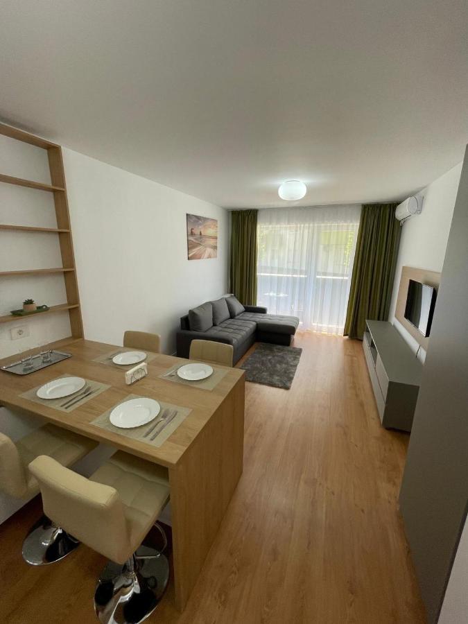Silence Apartment 2 Oradea Exterior foto